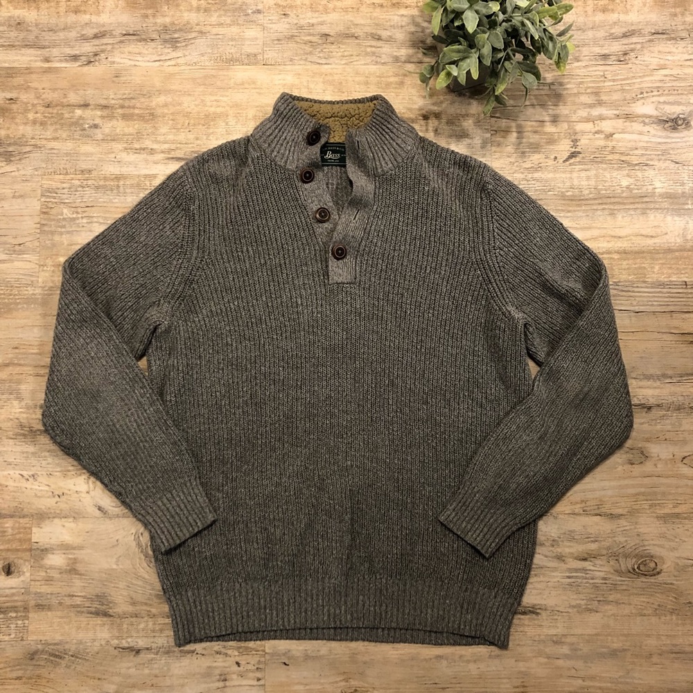 ❄️ Super Cozy Grey Sweater from Bass